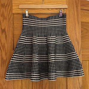 Max Studio knit mini skirt. Size M.